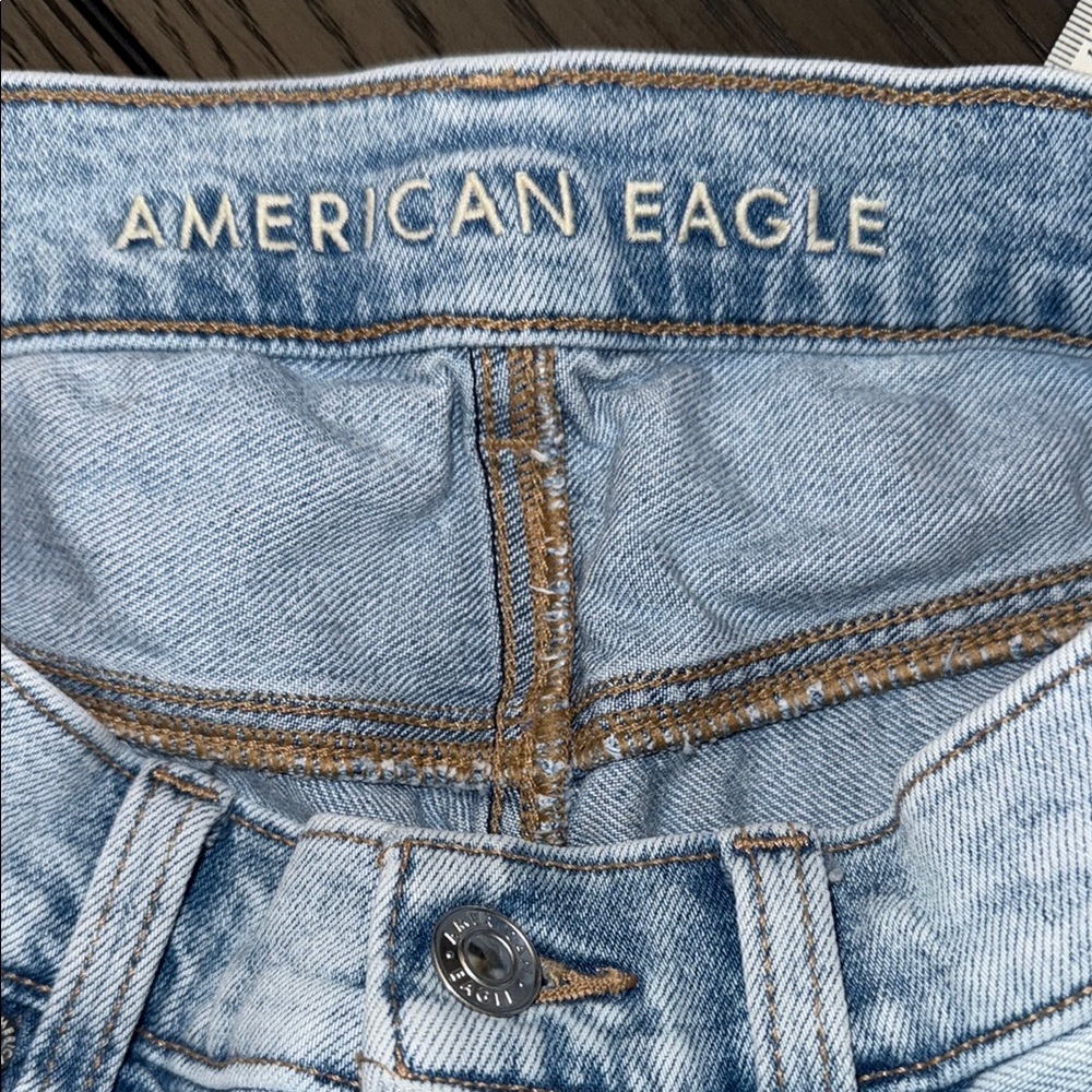 American Eagle Baggy Distressed Light Blue Jeans - Picture 8 of 10